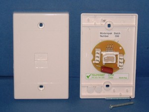 Faceplate-Single-Vertical-BT-Socket-White-(PDL-500)-(30407)